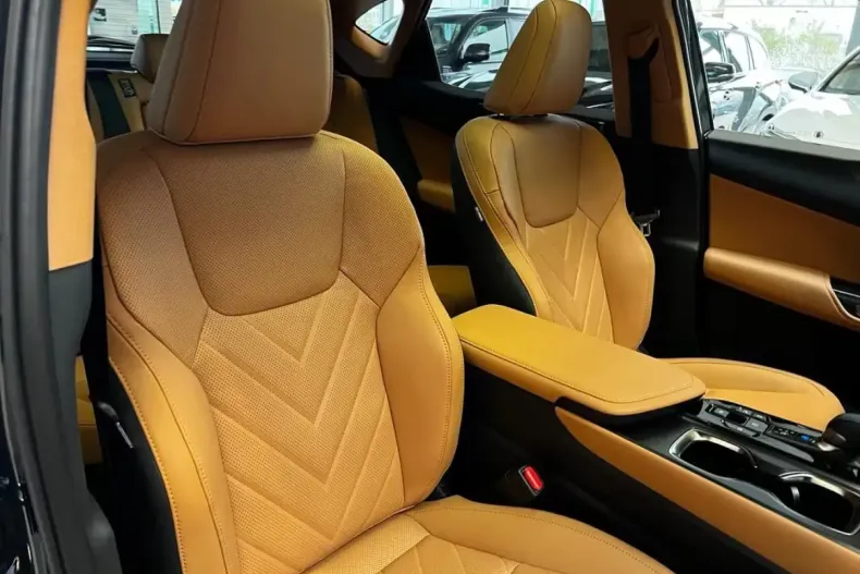 Lexus NX 350h din 2025 cu 15 km - oferta LEX178928 - foto 9