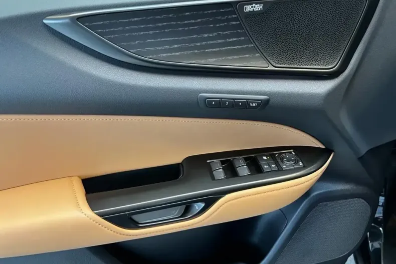 Lexus NX 350h din 2025 cu 15 km - oferta LEX178928 - foto 14