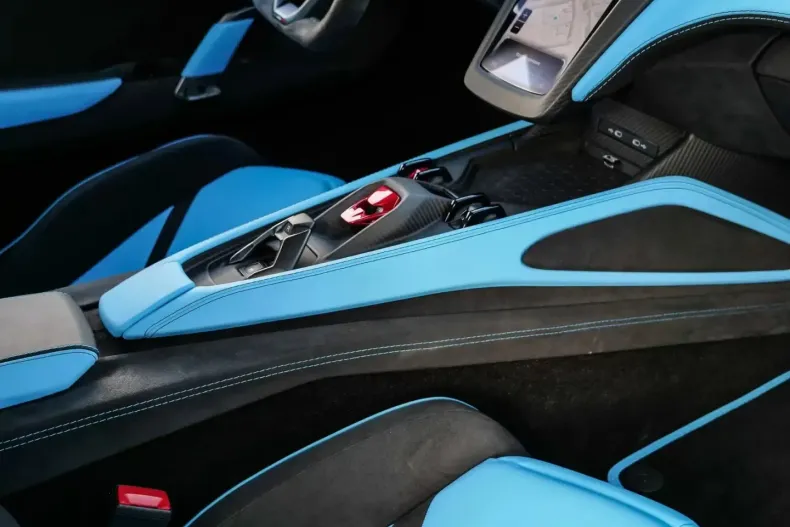 Lamborghini Revuelto din 2024 cu 6.500 km - oferta LAM178929 - foto 21