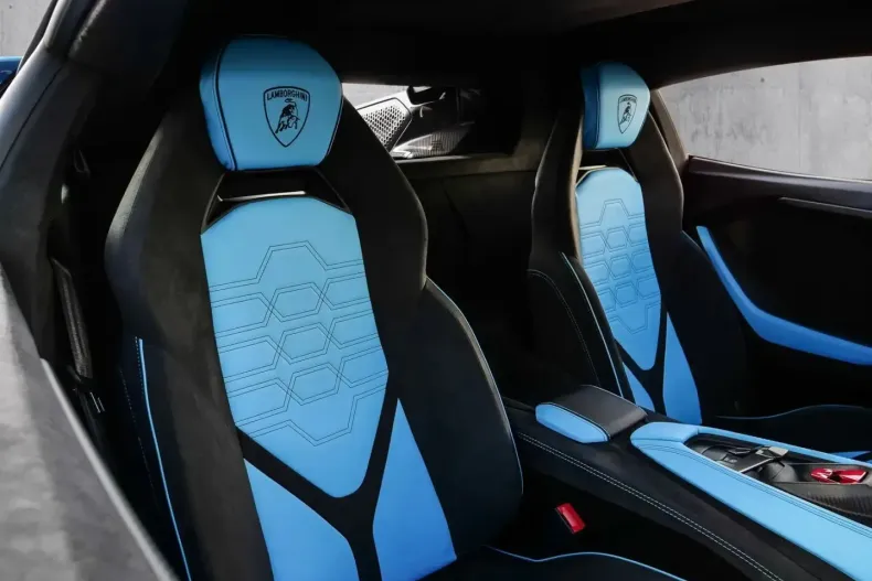 Lamborghini Revuelto din 2024 cu 6.500 km - oferta LAM178929 - foto 24