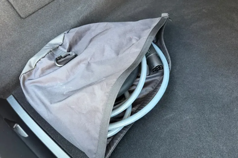 BMW 750 din 2023 cu 17.188 km - oferta BMW178931 - foto 27