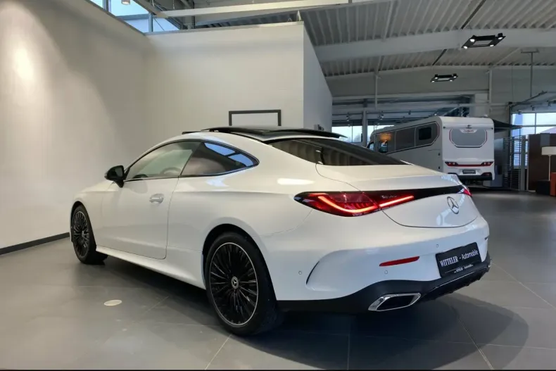 Mercedes-Benz CLE 200 din 2024 cu 9.067 km - oferta MER178934 - foto 11