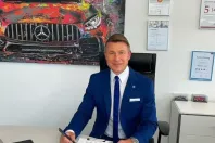 Mercedes-Benz GLC 220 din 2024 cu 9.500 km - oferta MER178938 - foto 3