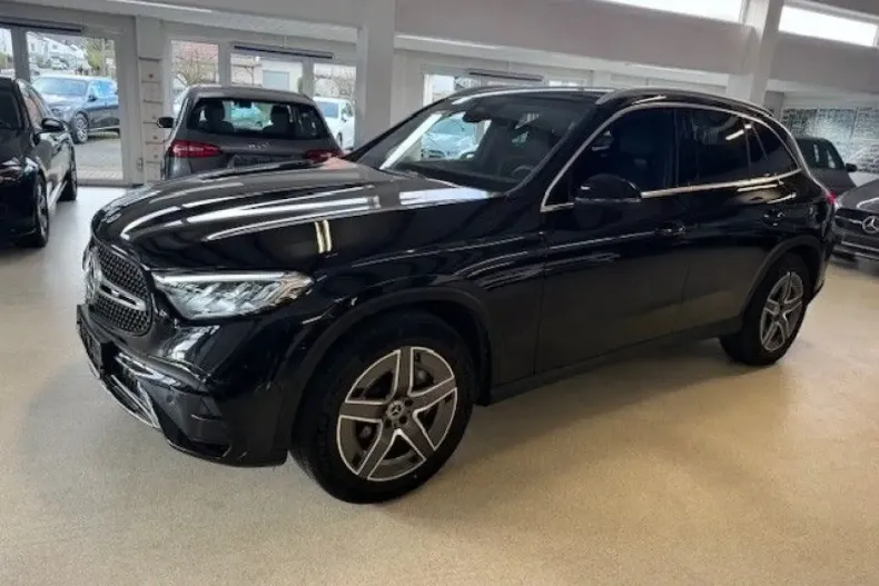 Mercedes-Benz GLC 220 din 2024 cu 9.500 km - oferta MER178938 - foto 4