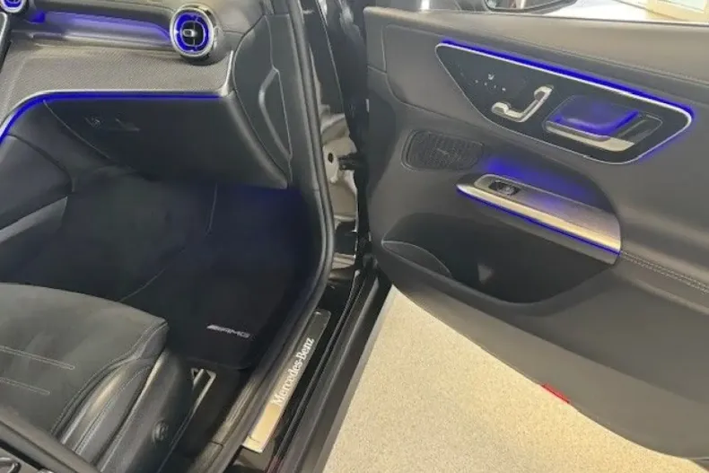 Mercedes-Benz GLC 220 din 2024 cu 9.500 km - oferta MER178938 - foto 15