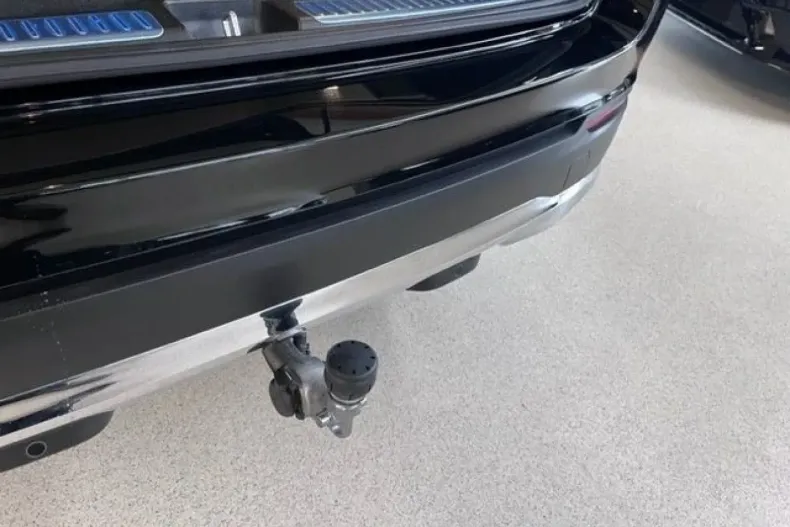 Mercedes-Benz GLC 220 din 2024 cu 9.500 km - oferta MER178938 - foto 24