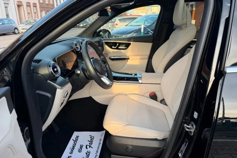 Mercedes-Benz GLC 200 din 2025 cu 13.900 km - oferta MER178939 - foto 9