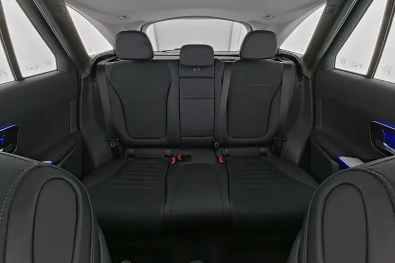 Mercedes-Benz GLC 220 (Clasa GLC) din 2024 cu 12.544 km - oferta MER178940 - foto 8