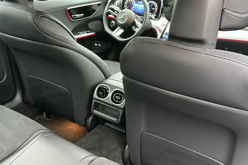 Mercedes-Benz C 300 din 2023 cu 43.000 km - oferta MER178944 - foto 26