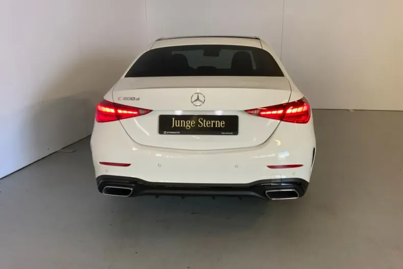 Mercedes-Benz C 300 din 2024 cu 9.456 km - oferta MER178945 - foto 6