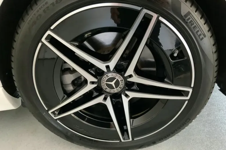 Mercedes-Benz C 300 din 2024 cu 9.456 km - oferta MER178945 - foto 8