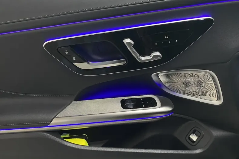 Mercedes-Benz CLE 200 (Clasa CLE) din 2024 cu 4.889 km - oferta MER178947 - foto 10