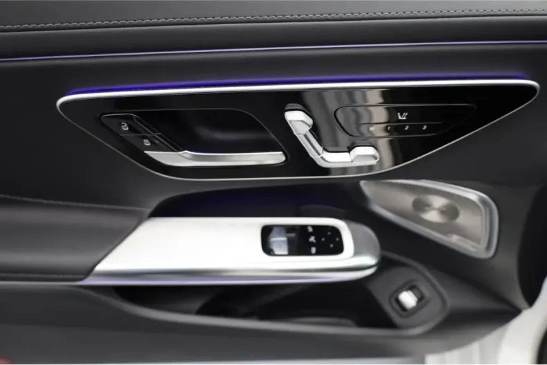 Mercedes-Benz CLE 220 (Clasa CLE) din 2024 cu 24.900 km - oferta MER178948 - foto 8