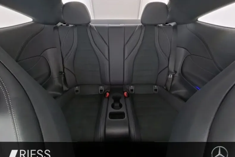 Mercedes-Benz CLE 200 din 2024 cu 12.408 km - oferta MER178957 - foto 7