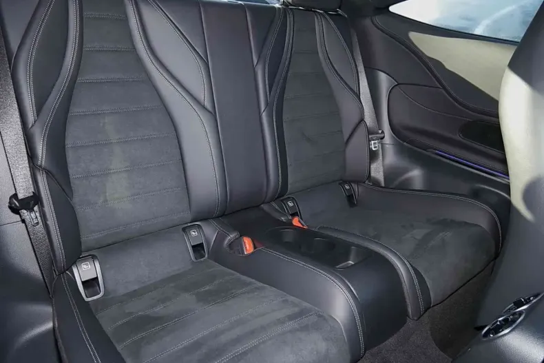 Mercedes-Benz CLE 200 din 2024 cu 13.489 km - oferta MER178962 - foto 6