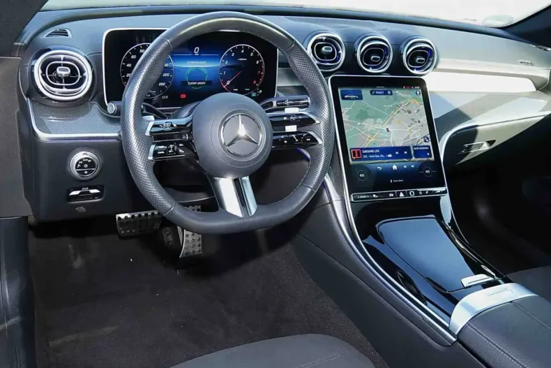 Mercedes-Benz CLE 200 din 2024 cu 13.489 km - oferta MER178962 - foto 7