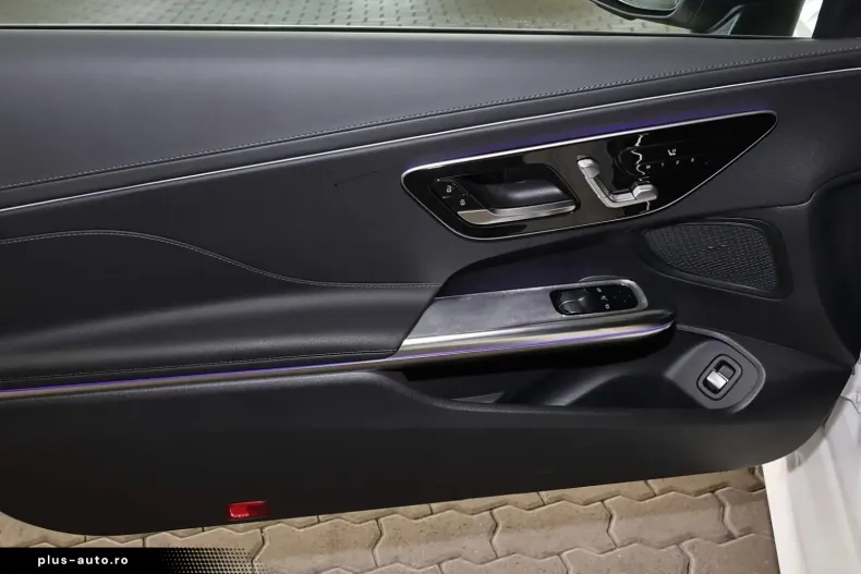 Mercedes-Benz CLE 200 din 2024 cu 9.200 km - oferta MER178969 - foto 12