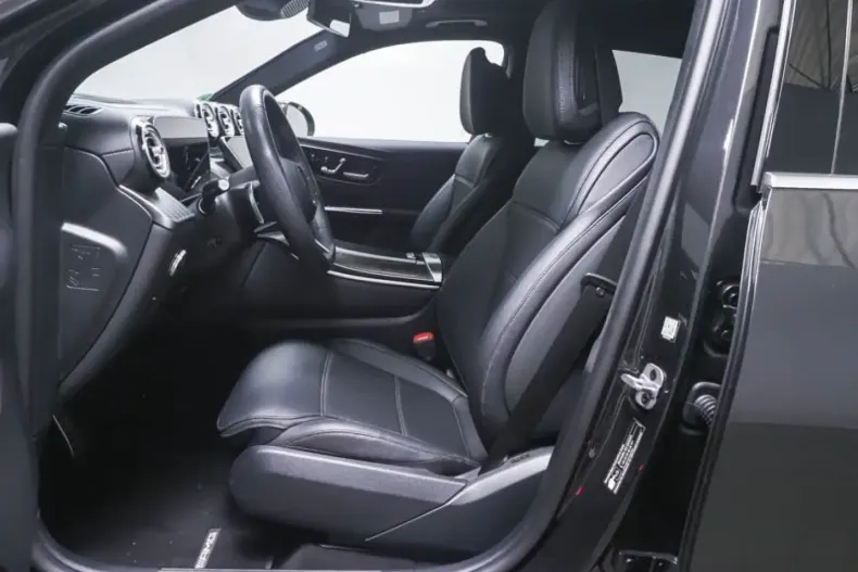 Mercedes-Benz GLC 300 din 2024 cu 12.075 km - oferta MER178981 - foto 5