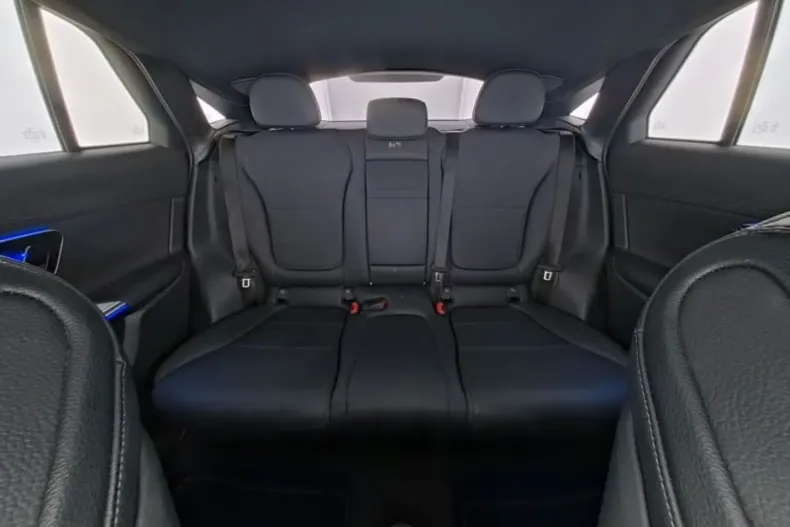 Mercedes-Benz GLC 300 din 2024 cu 21.040 km - oferta MER178983 - foto 7