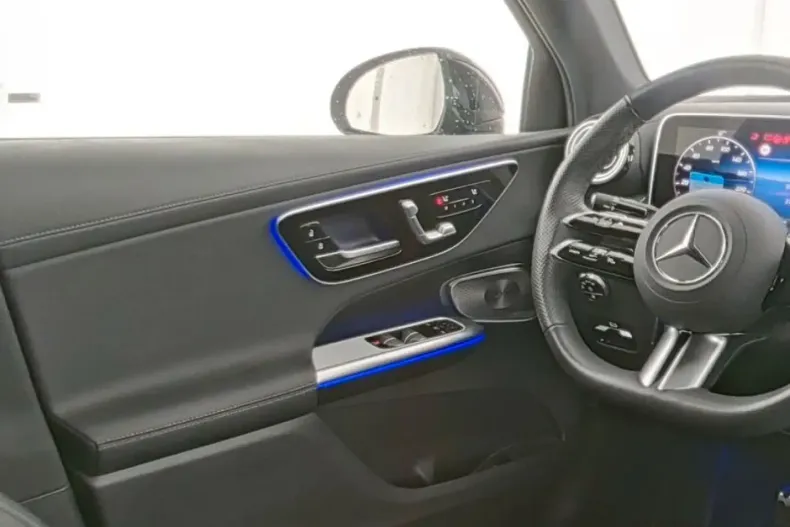 Mercedes-Benz GLC 300 din 2024 cu 21.040 km - oferta MER178983 - foto 8