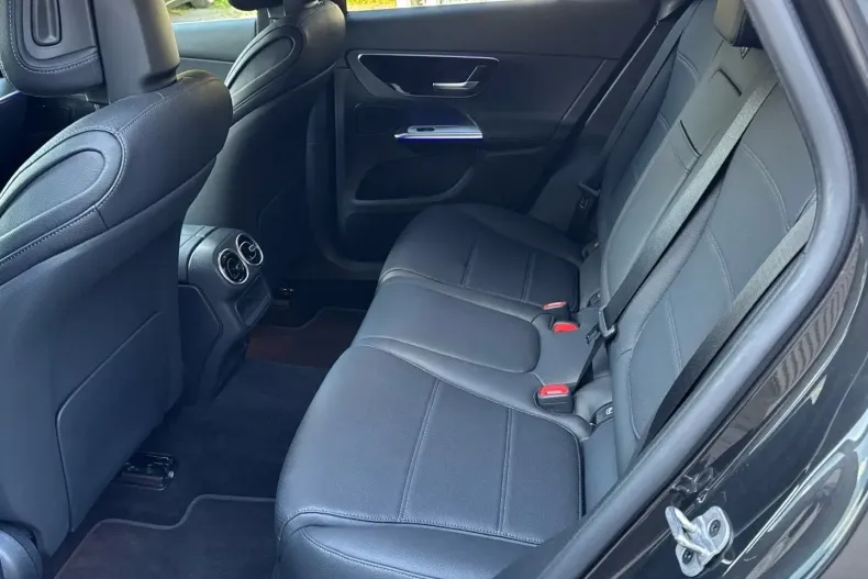 Mercedes-Benz GLC 300 din 2025 cu 13.699 km - oferta MER178988 - foto 10