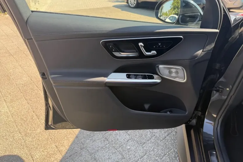 Mercedes-Benz GLC 300 din 2024 cu 51.900 km - oferta MER178990 - foto 14