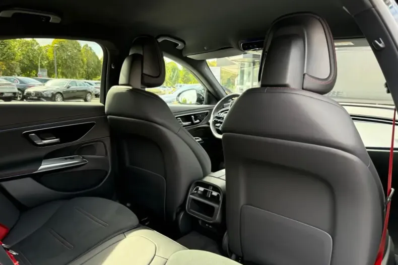 Mercedes-Benz E 53 AMG din 2024 cu 28.224 km - oferta MER179000 - foto 12