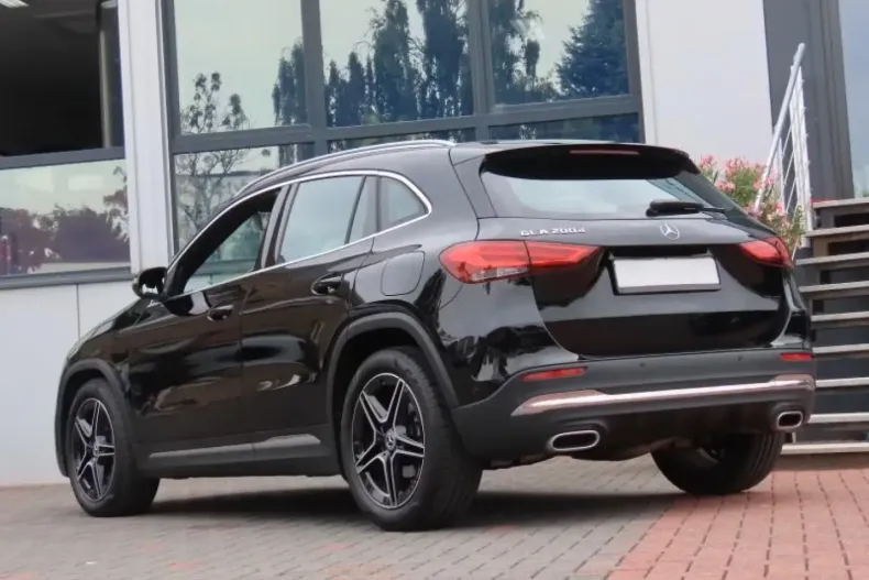 Mercedes-Benz GLA 200 (Clasa GLA) din 2021 cu 53.608 km - oferta MER179007 - foto 12