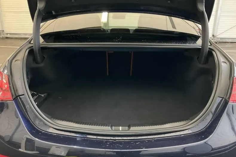 Mercedes-Benz C 300 din 2022 cu 59.700 km - oferta MER179018 - foto 7