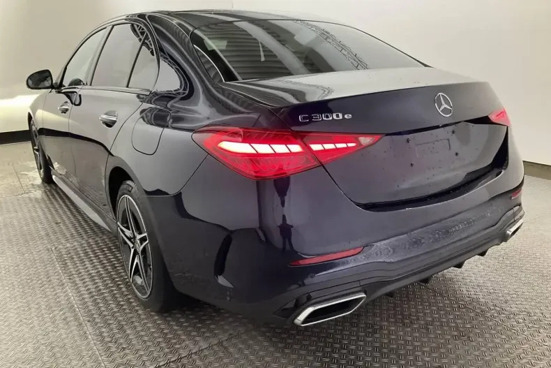 Mercedes-Benz C 300 din 2022 cu 59.700 km - oferta MER179018 - foto 8