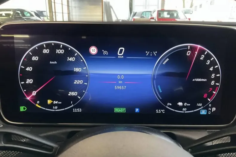 Mercedes-Benz C 300 din 2022 cu 59.700 km - oferta MER179018 - foto 13