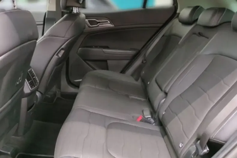 Kia Sportage din 2025 cu 20.607 km - oferta KIA179022 - foto 11