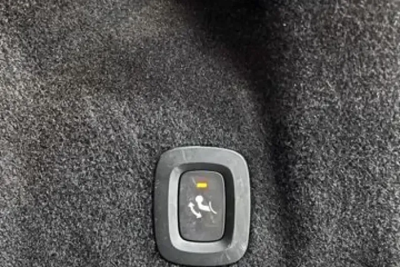 Volvo XC60 din 2021 cu 92.221 km - oferta VOL179036 - foto 14