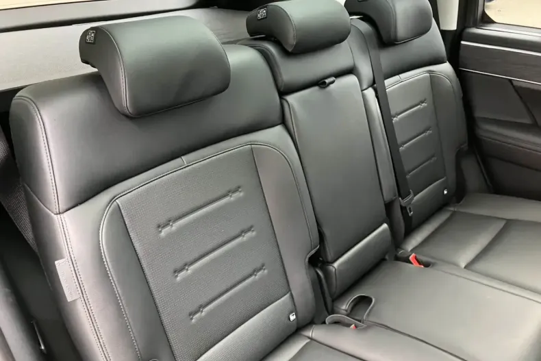 Hyundai SANTA FE din 2025 cu 7.200 km - oferta HYU179038 - foto 8