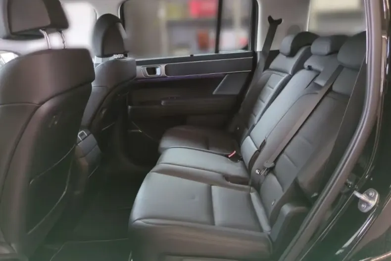 Hyundai SANTA FE din 2024 cu 25.744 km - oferta HYU179041 - foto 10