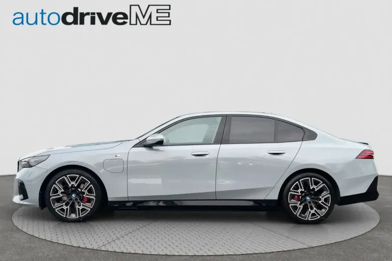 BMW 530 din 2025 cu 23.500 km - oferta BMW179049 - foto 3