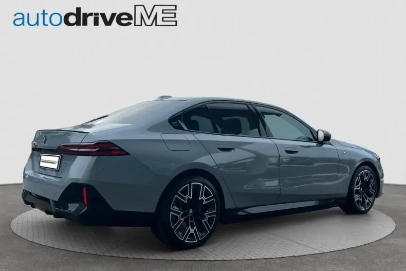 BMW 530 din 2025 cu 23.500 km - oferta BMW179049 - foto 6