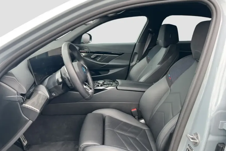 BMW 530 din 2025 cu 23.500 km - oferta BMW179049 - foto 9