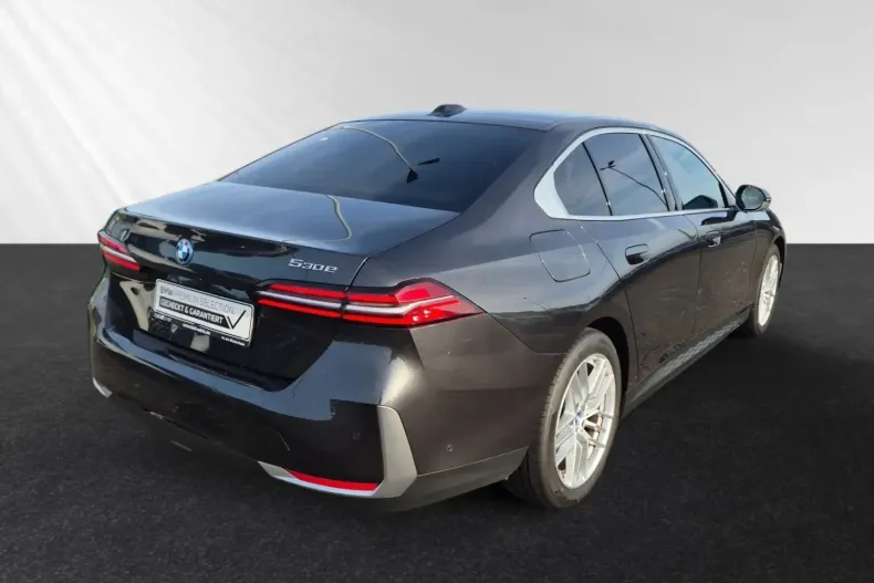 BMW 530 din 2024 cu 29.993 km - oferta BMW179051 - foto 3