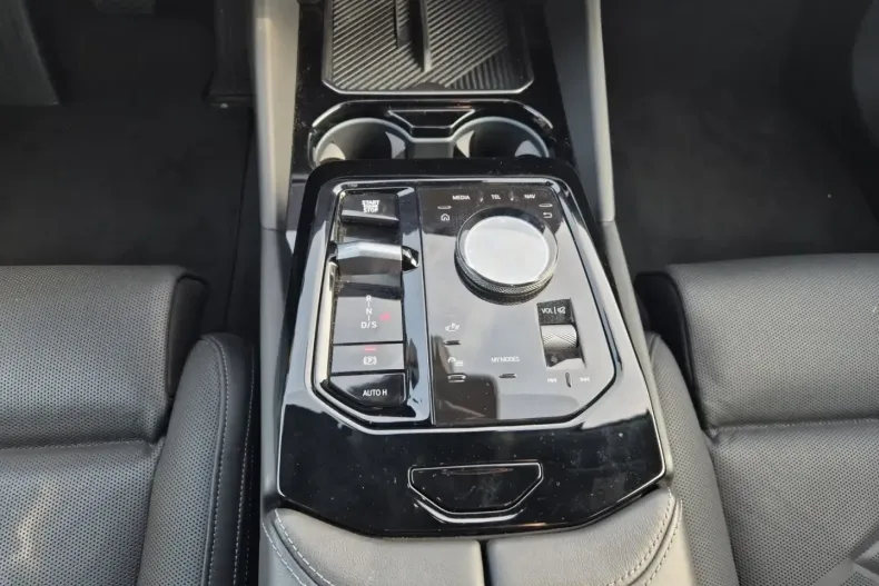 BMW 530 din 2024 cu 29.993 km - oferta BMW179051 - foto 13