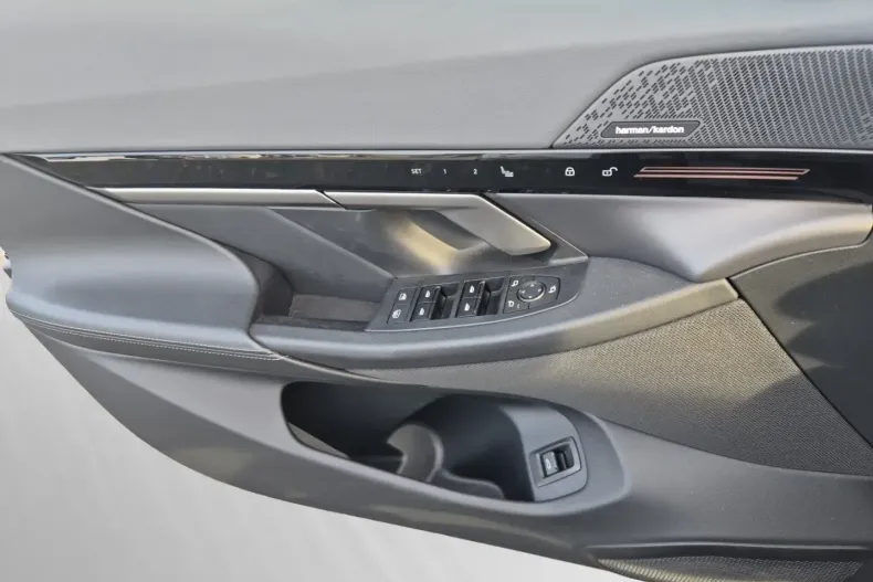 BMW 530 din 2024 cu 29.993 km - oferta BMW179051 - foto 19