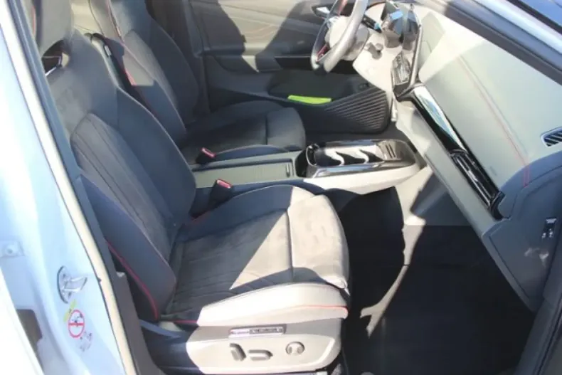 Volkswagen ID.5 din 2023 cu 31.491 km - oferta VOL179055 - foto 7