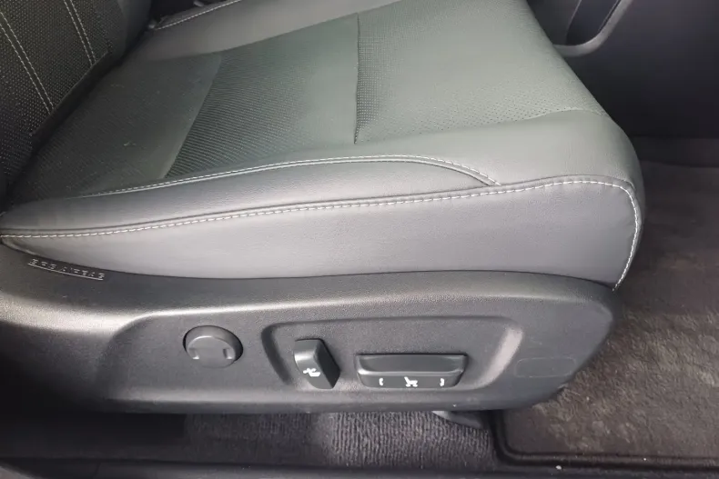 Lexus RX 450 din 2022 cu 55.922 km - oferta LEX179056 - foto 33