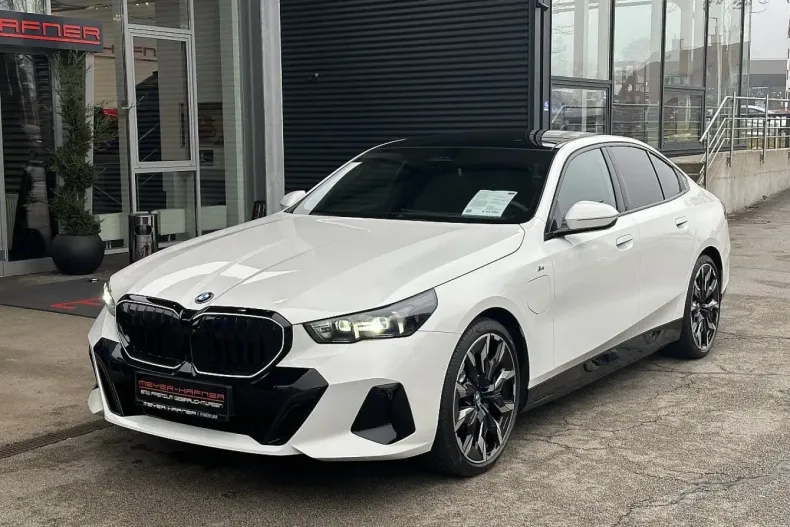 BMW 530 din 2025 cu 15.350 km - oferta BMW179058 - foto 1