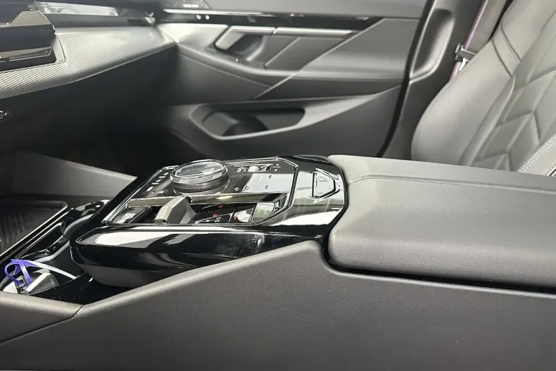 BMW 530 din 2025 cu 15.350 km - oferta BMW179058 - foto 19