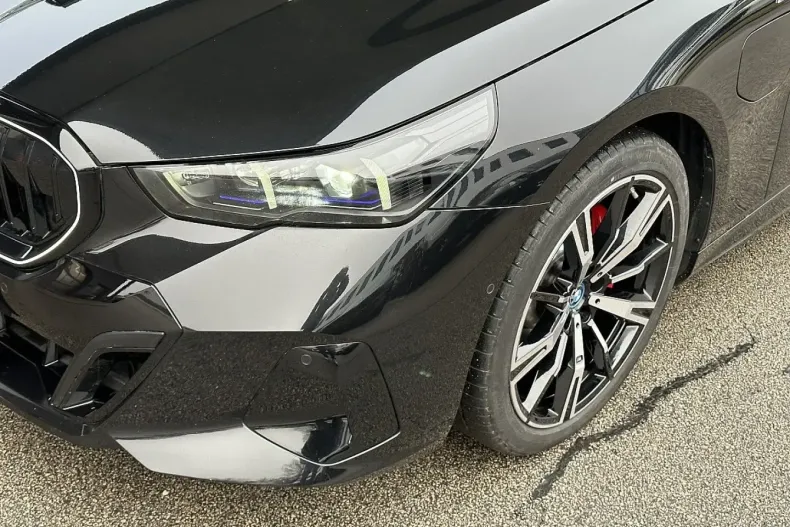 BMW 530 din 2025 cu 14.300 km - oferta BMW179059 - foto 6