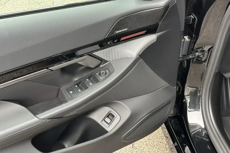 BMW 530 din 2025 cu 14.300 km - oferta BMW179059 - foto 29