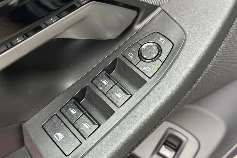 BMW 530 din 2025 cu 14.300 km - oferta BMW179059 - foto 31