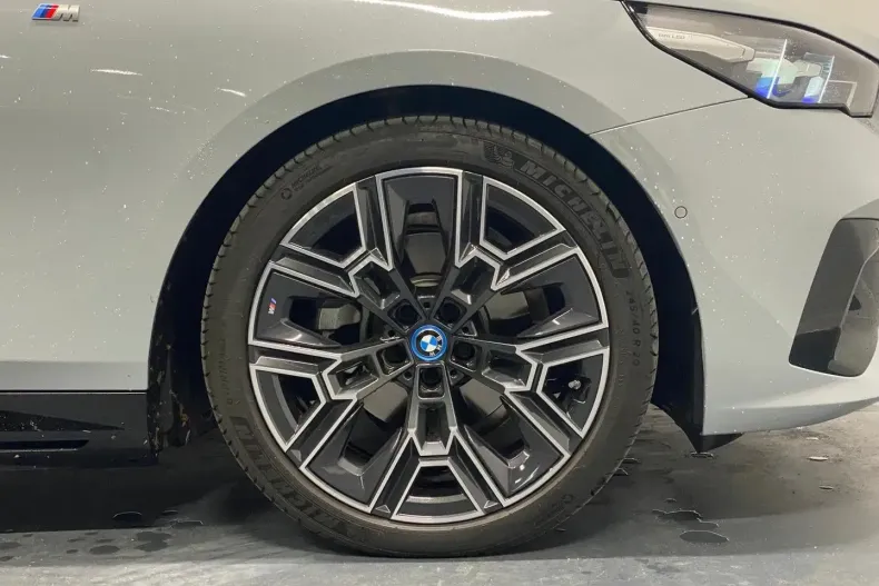 BMW 530 din 2024 cu 27.476 km - oferta BMW179061 - foto 20