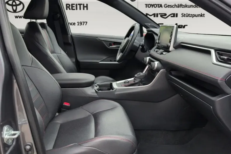 Toyota RAV4 din 2021 cu 68.426 km - oferta TOY179063 - foto 2